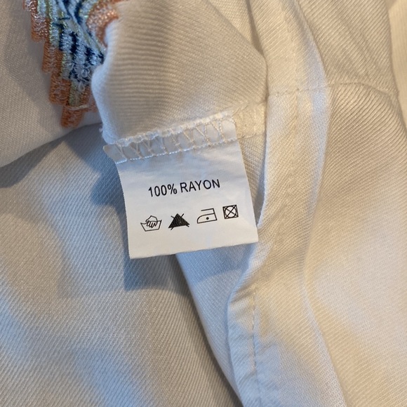 Velzera Aztec inspired embroidered split neck tassel tie top size medium - Picture 8 of 8